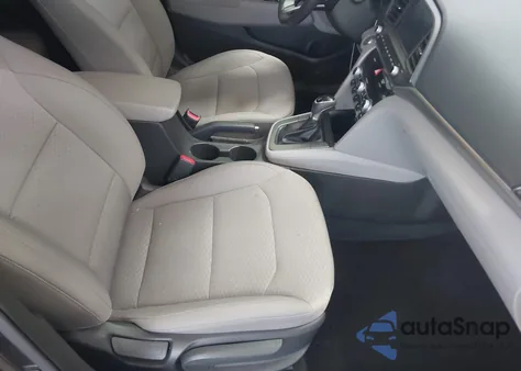 2020 Hyundai Elantra Value Edition z USA, uszkodzony, nr VIN 5NPD84LF0LH604124